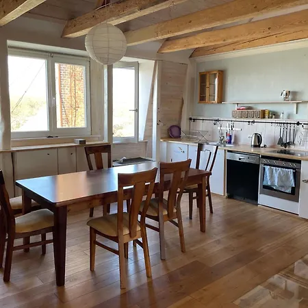 Grosszuegige Nahe Berlin Apartment